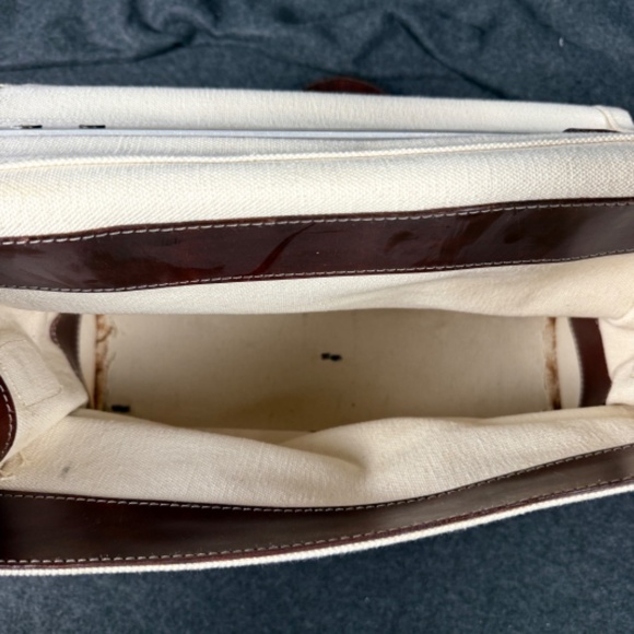 Numero 10 by Alberto Mondini | Handmade Italian Swiss Military Style bags - Picture 7 of 9